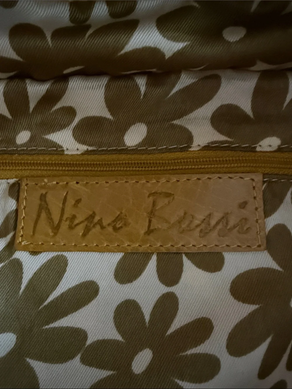 Nino Bossi Mustard Yellow Leather Convertible Shoulder Crossbody Bag 2 Straps